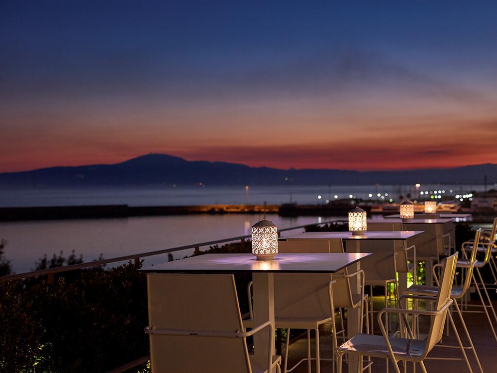 Pharae Palace Kalamata Bagian luar foto